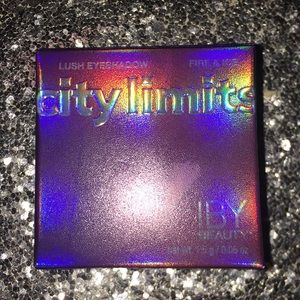 Lush eyeshadow (City limits) in fire&ice